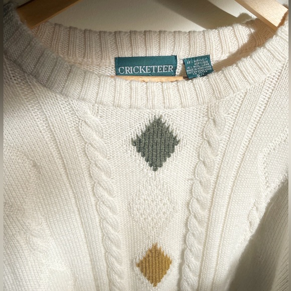 Cricketeer Cable-knit Sweater. Size L. - Picture 2 of 3